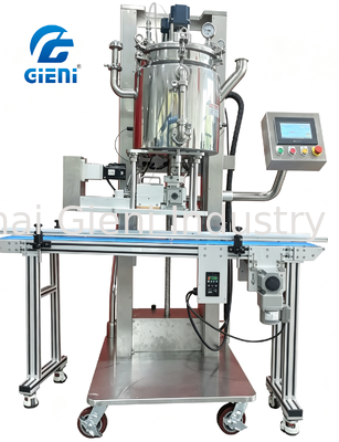 Máquina de enchimento a quente aquecida com tecnologia de elevação de tanques, aquecimento total e pistão a servo para produtos cosméticos