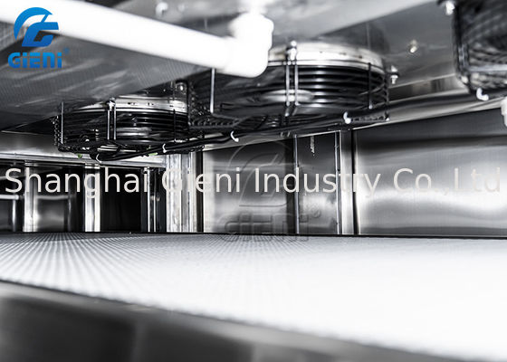 O corpo esfrega a máquina de enchimento cosmética de refrigeração do túnel