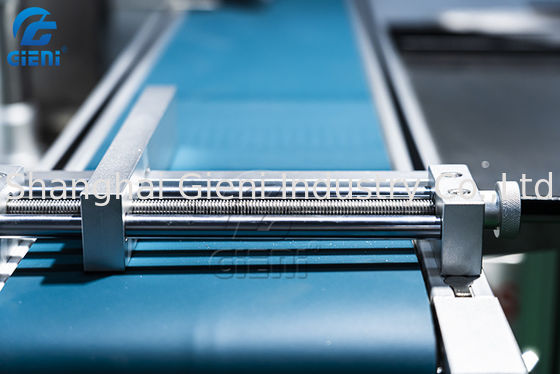 máquina de enchimento cosmética do controle do PLC 900pcs/H com o funil 25L