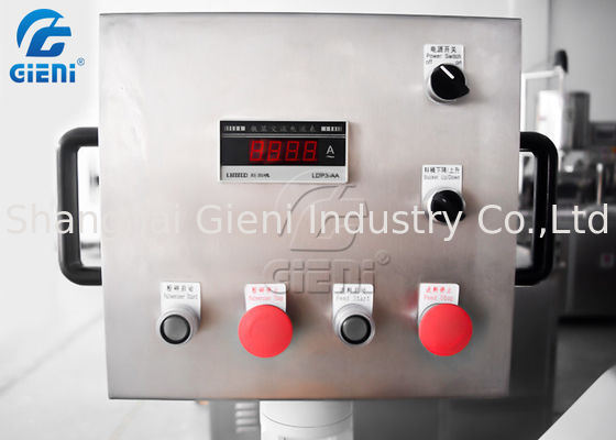 Parafuse o tipo máquina cosmética da imprensa do pó, máquina de moedura do Pulverizer do pó frágil